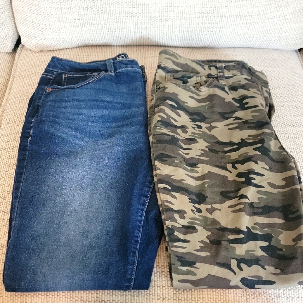 No Boundries Blue Jeans and Camouflage High Rise Skinny Jeans. Sz. 14 Bundle.